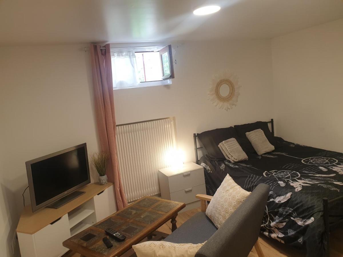 Studio 25M2 Independant Sous-Sol Apartment Sarcelles Luaran gambar