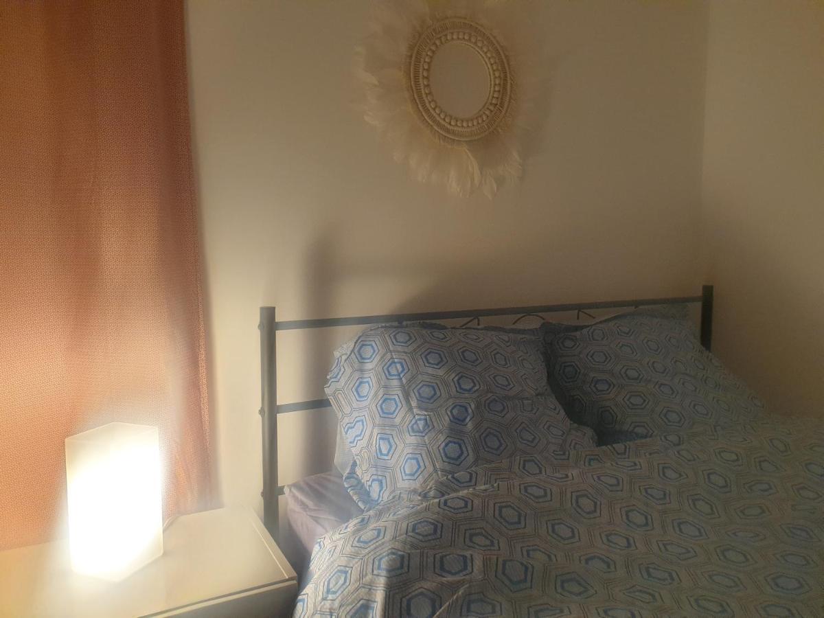 Studio 25M2 Independant Sous-Sol Apartment Sarcelles Luaran gambar